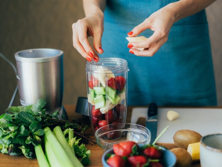 Es ranken sich verschiedene Mythen rund um Smoothies. Doch: Welche stimmen eigentlich?