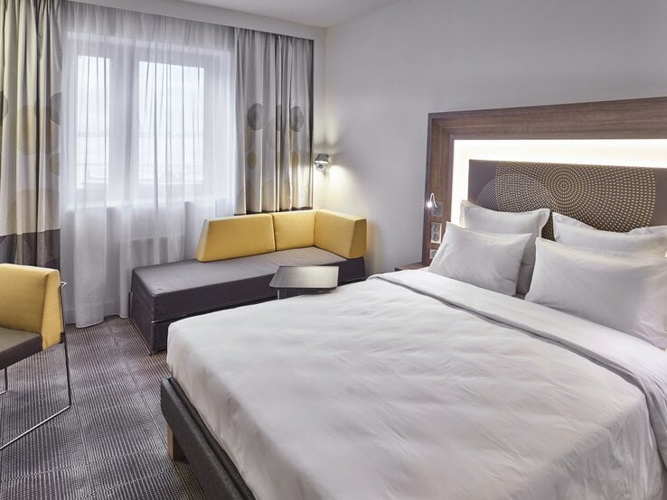 Hotelbett, Hotelzimmer, Hotel Bettseite, Hotel Betthälfte, Hotel Doppelbett, Hotel