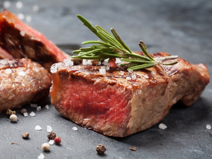Gewürztes Fleisch | © iStock/karandaev