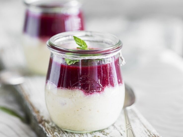 bayerische Creme mit Beeren.jpg