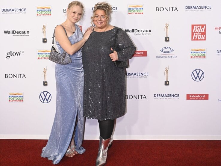 Karina Kipp mit ihrer Tochter Liora Kipp bei der GOLDENEN BILD der FRAU. | © Henning Scheffer Photography 