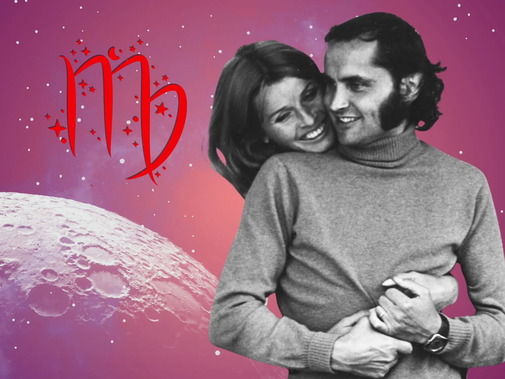 Liebeshoroskop für das Sternzeichen Jungfrau: llustration eines Paares vor einem pink-lilafarbenen Weltraumhintergrund mit Sternenhimmel und Mond. Links im Bild ist das rote Symbol Tierkreiszeichens Jungfrau.