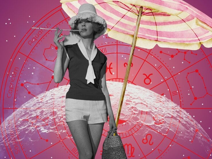 Schwarz-weißes Vintage-Foto einer Frau in Shorts, ärmellosem Oberteil und Hut, die einen Strohhalm im Mund hält, vor pinkem astrologischem Hintergrund mit Sternzeichen und großem Sonnenschirm.