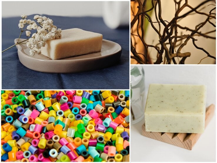 Collage mit handgemachten Seifen, Zweigen als Deko, bunten Kunststoffperlen und minimalistischen Arrangements auf Holz und Keramik.