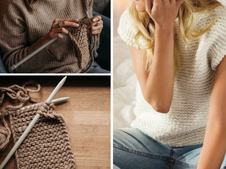 Frau mit braunem Wollpullover strickt mit großen Nadeln grobes beiges Strickstück aus dicker Wolle, im Hintergrund eine gemütliche Atmosphäre.