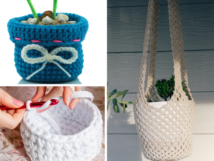 Hängender Häkelübertopf mit Topfpflanze vor hellgrauer Holzfassade, daneben zwei weitere bunte Häkelkörbe.