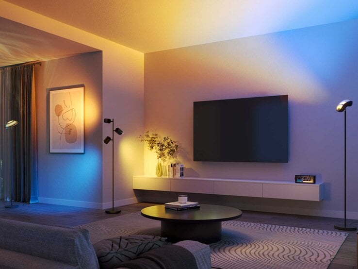 Stehlampen von Govee in einem Wohnzimmer