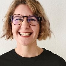 Autorin Carolin Gelb