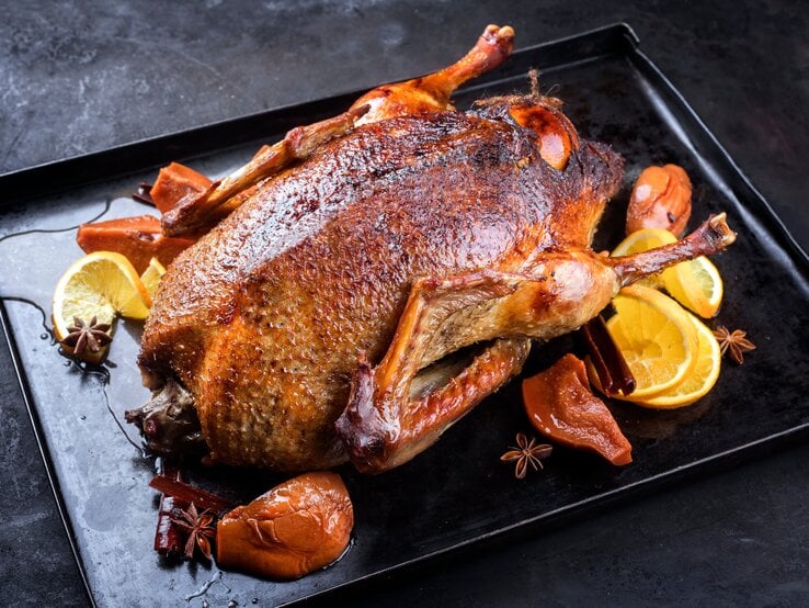 Martinsgans auf Teller